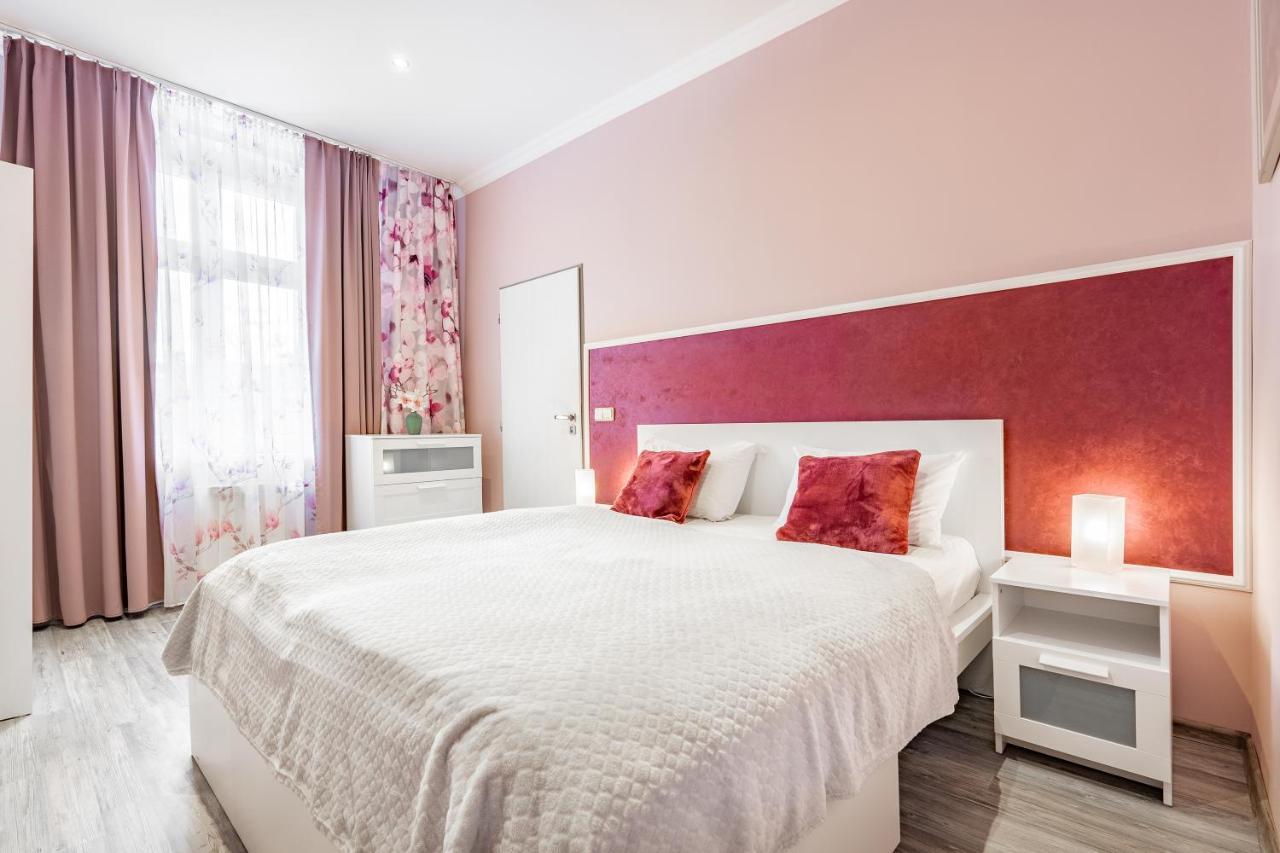 Apartment Happy Family Karlsbad Exterior foto